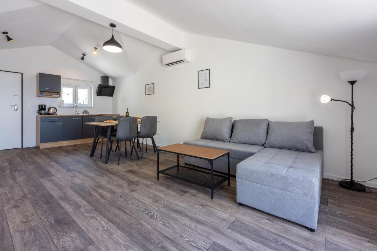 Luxury Apartments Lovorka 3 & 4***/**** Селце Екстериор снимка